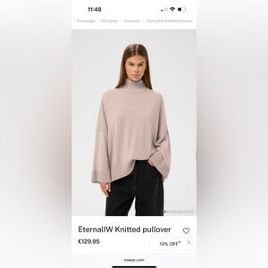 In Wear oversized EternalW sweater
